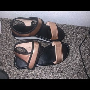 Small Platform shoes